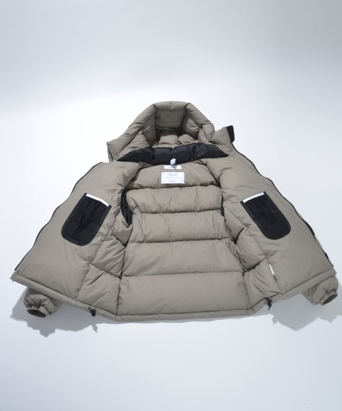 SUPERTHANKS(スーパーサンクス)の「ダウンジャケットコートAOAP Collaboration Down Jacket(ダウンジャケット/コート・メンズ・ブラック/カーキ・S/M/L)」の6枚目の写真