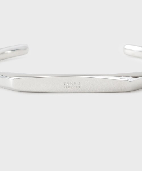 TAKEO KIKUCHI(タケオキクチ)の「真鍮製アソートバングル ー 洗練された大人のアクセント(ブレスレット・メンズ・シルバー/シルバー系その他6/シルバー系4/シルバー系その他・00)」の7枚目の写真