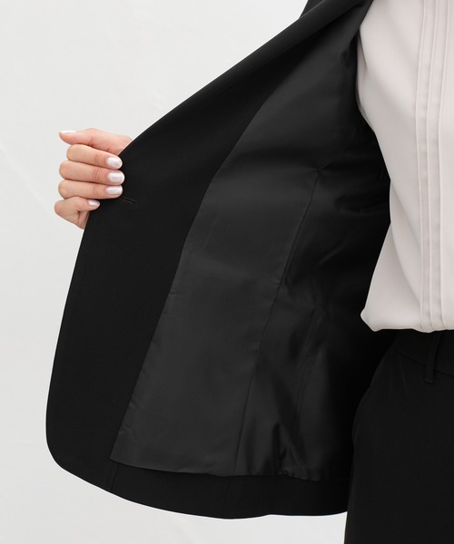 Honeys（ハニーズ）の「【ストレッチ・マシンウォッシャブル・イージーケア】１つ釦テーラードジャケット（テーラードジャケット・レディース・ネイビー/ブラック/ヘザーチャコール/ダークベージュ・M/S/L/LL/3L）」の9枚目の写真