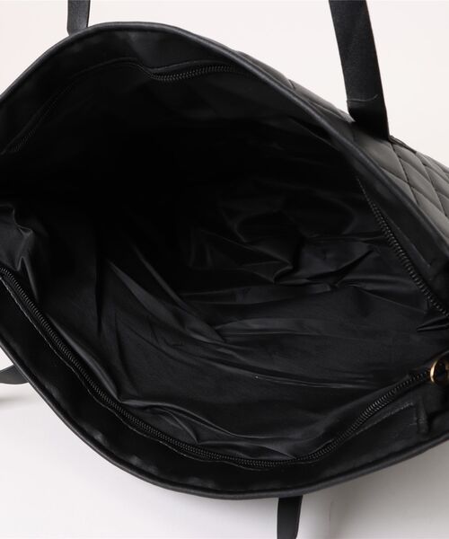 VIBGYOR(ヴィブジョー)の「urbanfemine./キルティングデザイントートバッグ U7532(トートバッグ・レディース・ベージュ/ブラック/レッド/ホワイト・FREE)」の9枚目の写真