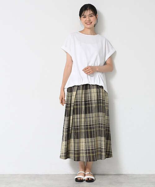 Dessin(デッサン)の「【二の腕カバー/UVカット】ロールアップスリーブ裾ギャザーカットソー(Tシャツ/カットソー・レディース・ネイビー系2/ナチュラル/ピンク/ホワイト・03/02/01/00)」の7枚目の写真