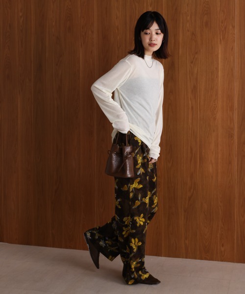 Bou Jeloud（ブージュルード）の「シアーボトルインナー（Tシャツ/カットソー・レディース・ブラック/ブラウン/オフホワイト/ブルー/マスタード・FREE）」の11枚目の写真