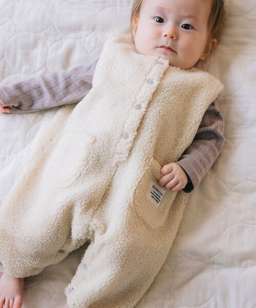 BEAMS mini（ビームスミニ）の「【WEB限定】ベビー ボア オーバーオール 2025FW（70～80cm）（サロペット/オーバーオール・キッズ・ホワイト系その他5/ブラウン系その他4・80/70）」の2枚目の写真