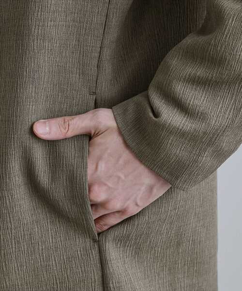 tk.TAKEO KIKUCHI（ティーケータケオキクチ）の「【セットアップ対応】テッククレープノーカラージャケット（テーラードジャケット・メンズ・ブラック/ブラウン系その他/チャコールグレー・01/02/03）」の22枚目の写真
