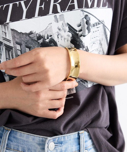 BARNYARDSTORM（バンヤードストーム）の「BARNYARDSTORM / フラットカーブバングル【MADE IN JAPAN】（バングル/リストバンド・レディース・シルバー/ゴールド・FREE）」の18枚目の写真