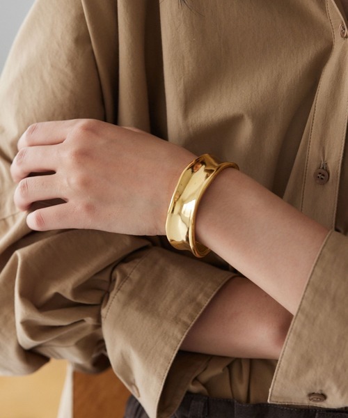 BARNYARDSTORM（バンヤードストーム）の「BARNYARDSTORM / フラットカーブバングル【MADE IN JAPAN】（バングル/リストバンド・レディース・シルバー/ゴールド・FREE）」の17枚目の写真