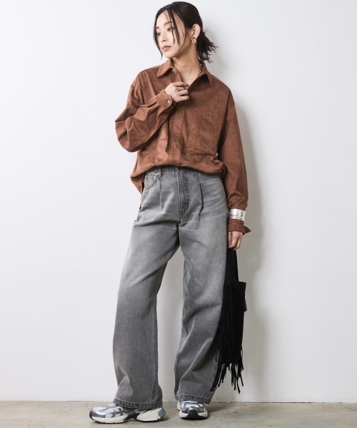 CHIC STYLE（シックスタイル）の「フェイクスエードシャツ＜大きいサイズ有＞シックスタイル（シャツ/ブラウス・レディース・ベージュ/ブラウン・M/L/LL/3L/4L/5L）」の9枚目の写真