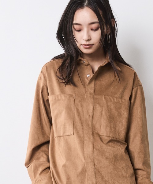 CHIC STYLE（シックスタイル）の「フェイクスエードシャツ＜大きいサイズ有＞シックスタイル（シャツ/ブラウス・レディース・ベージュ/ブラウン・M/L/LL/3L/4L/5L）」の21枚目の写真