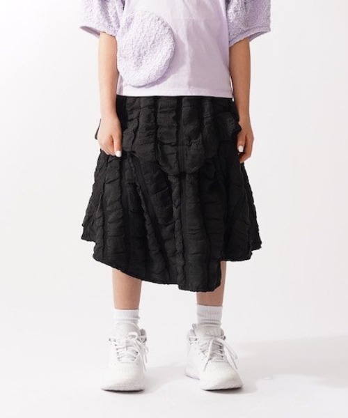 garcon la raison(ギャルソン・ラ・レゾン)の「タックドレープスカート(スカート・キッズ・ブラック・130cm/140cm)」の1枚目の写真