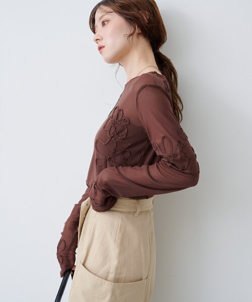フラワーコード刺繍シアーTOPS（Tシャツ/カットソー）｜Kastane