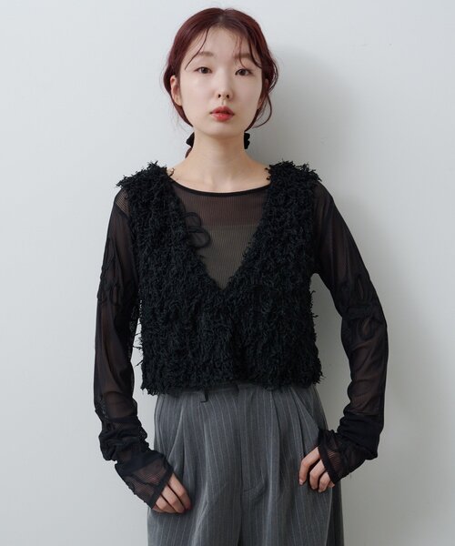 フラワーコード刺繍シアーTOPS（Tシャツ/カットソー）｜Kastane