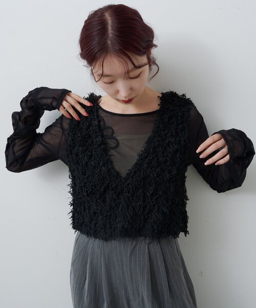 フラワーコード刺繍シアーTOPS &レイヤードフリルTシャツ フラワーコード刺繍シアーTOPS &レイヤードフリルTシャツ