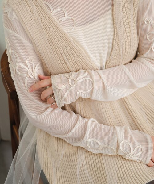 フラワーコード刺繍シアーTOPS &レイヤードフリルTシャツ フラワーコード刺繍シアーTOPS &レイヤードフリルTシャツ