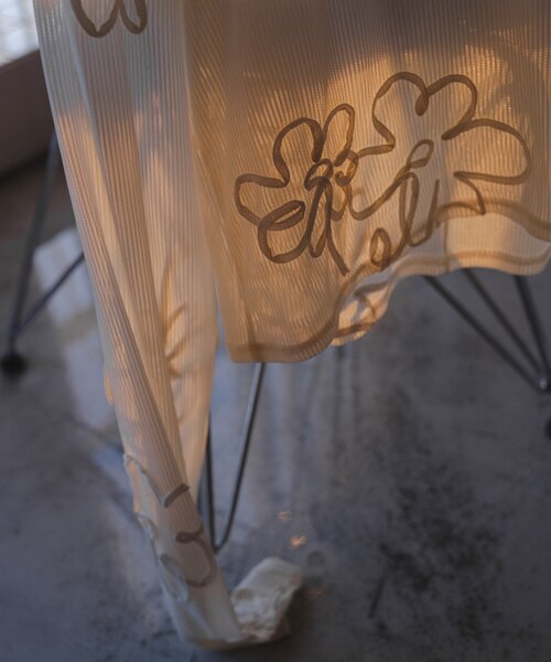 Kastane（カスタネ）の「フラワーコード刺繍シアーTOPS（Tシャツ/カットソー・レディース・ブラウン/ブラック/アイボリー・FREE）」の20枚目の写真