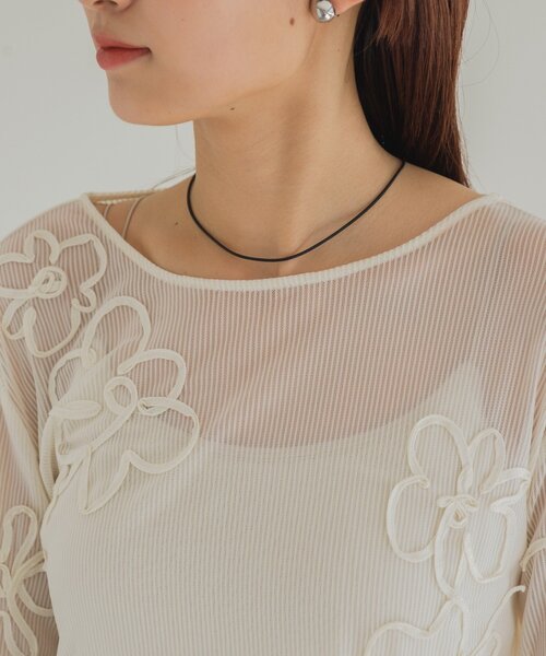 フラワーコード刺繍シアーTOPS（Tシャツ/カットソー）｜Kastane