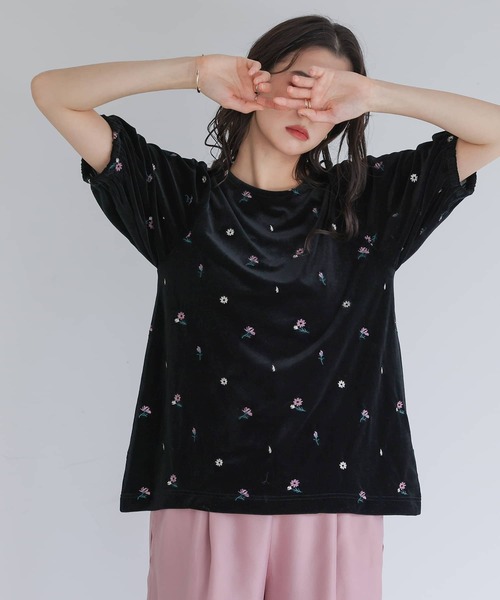 somari imagination（ソマリ イマジネーション）の「花柄刺繍ベロアカットソー（Tシャツ/カットソー・レディース・ブラック・2/1）」の10枚目の写真