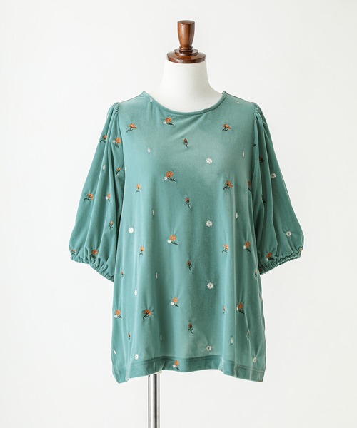 somari imagination（ソマリ イマジネーション）の「花柄刺繍ベロアカットソー（Tシャツ/カットソー・レディース・ブラック・2/1）」の12枚目の写真