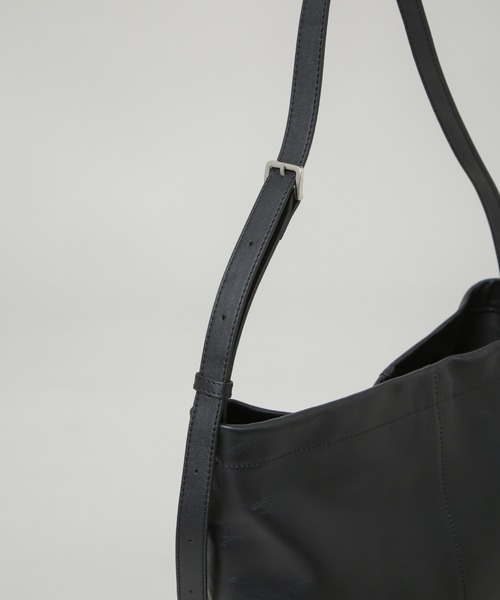 NANO universe（ナノユニバース）の「ITTI/別注 MARY BUCKET SHOULDER（ショルダーバッグ・メンズ・ブラック・FREE）」の5枚目の写真