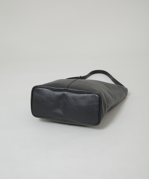 NANO universe（ナノユニバース）の「ITTI/別注 MARY BUCKET SHOULDER（ショルダーバッグ・メンズ・ブラック・FREE）」の6枚目の写真