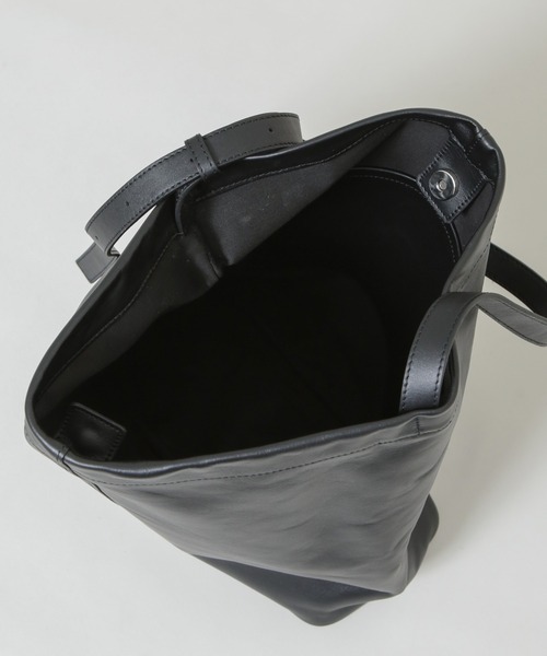 NANO universe（ナノユニバース）の「ITTI/別注 MARY BUCKET SHOULDER（ショルダーバッグ・メンズ・ブラック・FREE）」の8枚目の写真