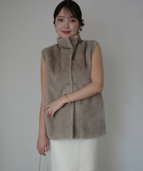 新品アニュアンス　スタンドカラーファーベスト スタンドカラーファーベスト