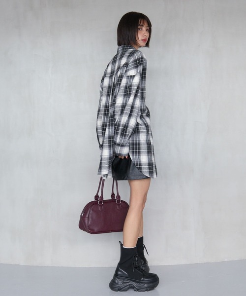 PAGEBOY(ページボーイ)の「【マルチWAY仕様】オンブレチェック2WAYシャツ2(シャツ/ブラウス・レディース・ブラウン/ネイビー/ブラック・FREE)」の6枚目の写真