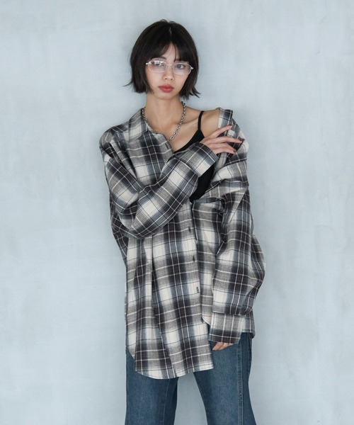 PAGEBOY(ページボーイ)の「【マルチWAY仕様】オンブレチェック2WAYシャツ2(シャツ/ブラウス・レディース・ブラウン/ネイビー/ブラック・FREE)」の21枚目の写真