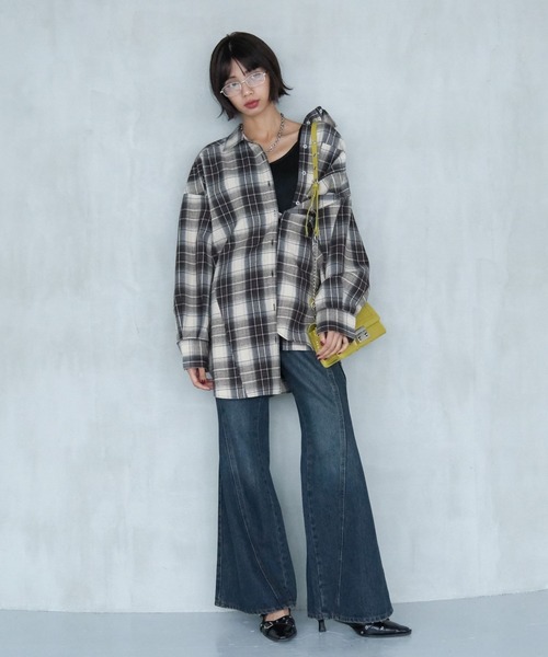 PAGEBOY(ページボーイ)の「【マルチWAY仕様】オンブレチェック2WAYシャツ2(シャツ/ブラウス・レディース・ブラウン/ネイビー/ブラック・FREE)」の16枚目の写真