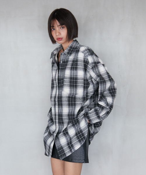 PAGEBOY(ページボーイ)の「【マルチWAY仕様】オンブレチェック2WAYシャツ2(シャツ/ブラウス・レディース・ブラウン/ネイビー/ブラック・FREE)」の8枚目の写真