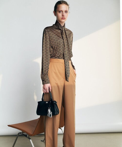 モノグラムプリントスムース ボウタイブラウス（シャツ/ブラウス