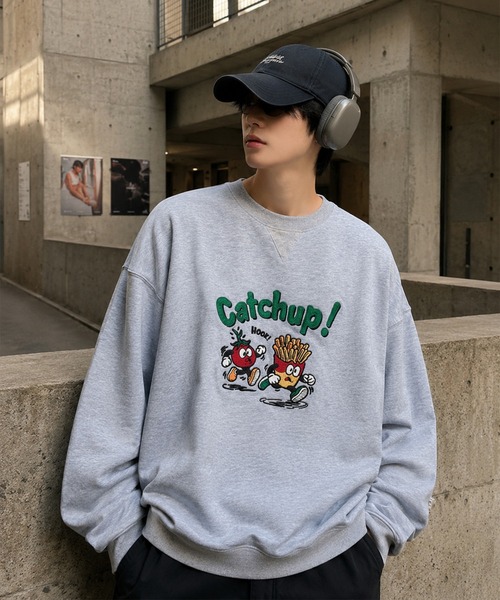 HOOK(フック)の「HOOK -original- Catchup! ケチャップ&フライ 刺繍スウェット(スウェット・メンズ・パープル/グレー・LARGE/MEDIUM/X-LARGE)」の1枚目の写真