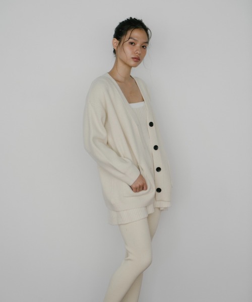 duei（デュイ）の「オーバーサイズニットカーディガン（カーディガン/ボレロ・レディース・ピンク/ネイビー/アイボリー・FREE）」の5枚目の写真