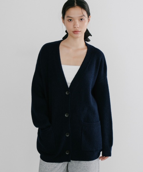 duei（デュイ）の「オーバーサイズニットカーディガン（カーディガン/ボレロ・レディース・ピンク/ネイビー/アイボリー・FREE）」の12枚目の写真