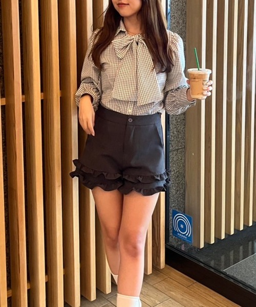 Another Branch olive des olive(アナザーブランチオリーブデオリーブ)の「2WAYボウタイブラウス(シャツ/ブラウス・レディース・オフホワイト/サックスブルー/ブラウン/チェック・FREE)」の6枚目の写真
