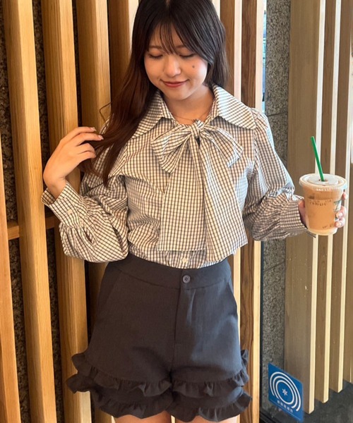 Another Branch olive des olive(アナザーブランチオリーブデオリーブ)の「2WAYボウタイブラウス(シャツ/ブラウス・レディース・オフホワイト/サックスブルー/ブラウン/チェック・FREE)」の8枚目の写真