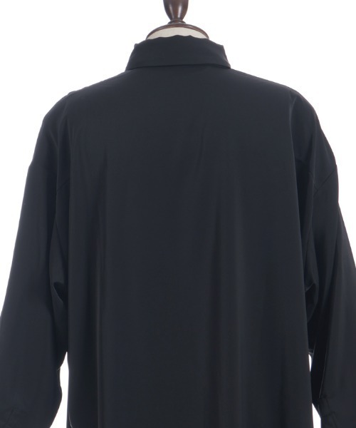REZEN(リゼン)の「蛇×蓮刺繍ロングシャツ(シャツ/ブラウス・メンズ・ライトグレー/ローズ/レッドパープル・LARGE/MEDIUM)」の9枚目の写真