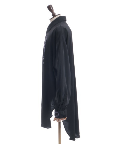 REZEN(リゼン)の「蛇×蓮刺繍ロングシャツ(シャツ/ブラウス・メンズ・ライトグレー/ローズ/レッドパープル・LARGE/MEDIUM)」の19枚目の写真