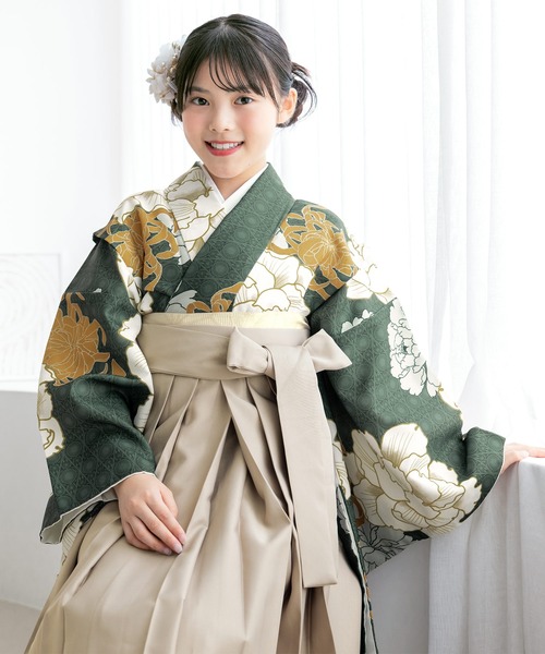 SOUBIEN(ソウビエン)の「【floro by SOUBIEN】ハイジュニア袴4点セット(着物・襦袢・下帯・袴)(着物・キッズ・グリーン系その他/ネイビー×ホワイト/バーガンディー/レッド系その他3/レンガ/ブラック系その他/ネイビー系/クリーム/レッド系その他2/グリーン系その他4/ホワイト×レッド/ピンク系その他/レッド系その他4/ホワイト×グレー/モスグリーン系/ダークネイビー/グリーン系その他2/ホワイト系その他/グリーン系その他3/レッド系その他/ブラック系その他2/インディゴブルー・SS/S/M/L/LL)」の12枚目の写真
