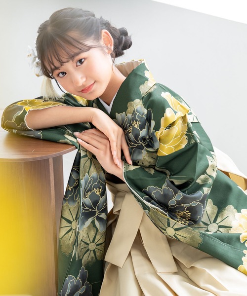 SOUBIEN(ソウビエン)の「【floro by SOUBIEN】ハイジュニア袴4点セット(着物・襦袢・下帯・袴)(着物・キッズ・グリーン系その他/ネイビー×ホワイト/バーガンディー/レッド系その他3/レンガ/ブラック系その他/ネイビー系/クリーム/レッド系その他2/グリーン系その他4/ホワイト×レッド/ピンク系その他/レッド系その他4/ホワイト×グレー/モスグリーン系/ダークネイビー/グリーン系その他2/ホワイト系その他/グリーン系その他3/レッド系その他/ブラック系その他2/インディゴブルー・SS/S/M/L/LL)」の8枚目の写真