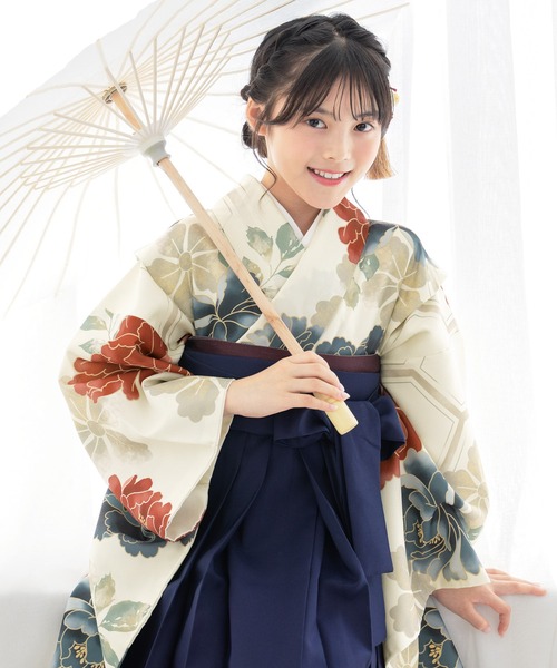 SOUBIEN(ソウビエン)の「【floro by SOUBIEN】ハイジュニア袴4点セット(着物・襦袢・下帯・袴)(着物・キッズ・グリーン系その他/ネイビー×ホワイト/バーガンディー/レッド系その他3/レンガ/ブラック系その他/ネイビー系/クリーム/レッド系その他2/グリーン系その他4/ホワイト×レッド/ピンク系その他/レッド系その他4/ホワイト×グレー/モスグリーン系/ダークネイビー/グリーン系その他2/ホワイト系その他/グリーン系その他3/レッド系その他/ブラック系その他2/インディゴブルー・SS/S/M/L/LL)」の7枚目の写真