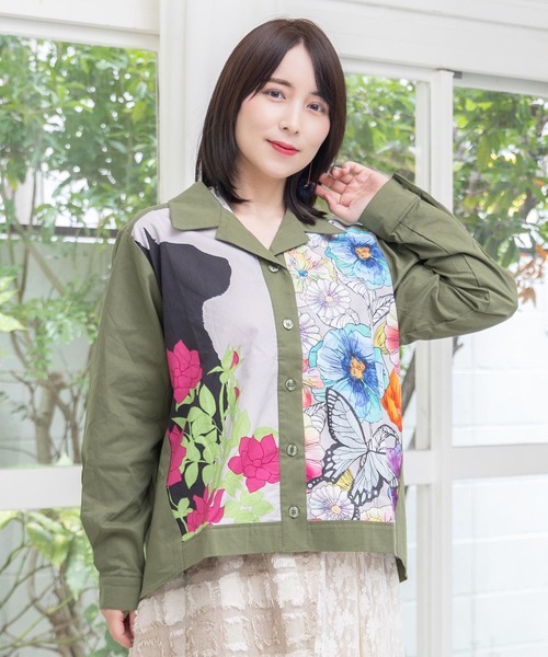 ScoLar(スカラー)の「153649:ネコ花柄切替シャツ(シャツ/ブラウス・レディース・カーキ/アイボリー・M)」の2枚目の写真