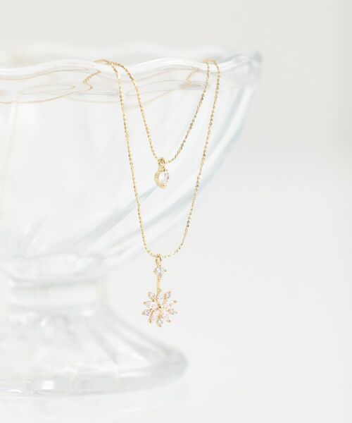earth music&ecology（アースミュージックアンドエコロジー）の「SET2点スノーモチーフネックレス＋ワントップネックレス（ネックレス・レディース・ゴールド/シルバー・F）」の2枚目の写真