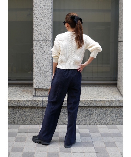 BeBeoD(べベッド)の「フラワーモチーフケーブルニットカーディガン(Tシャツ/カットソー・レディース・アイボリー/ブラック/グレー・フリー)」の8枚目の写真