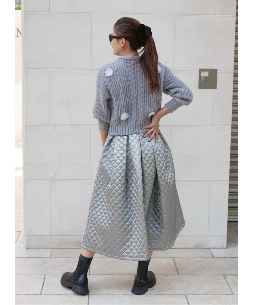 BeBeoD(べベッド)の「フラワーモチーフケーブルニットカーディガン(Tシャツ/カットソー・レディース・アイボリー/ブラック/グレー・フリー)」の16枚目の写真