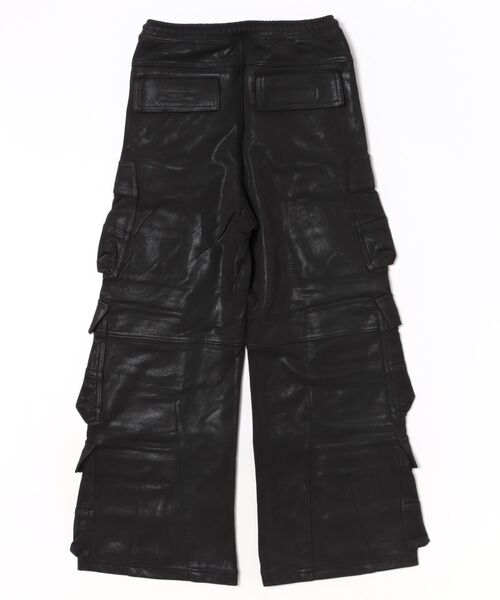 STYLISE（スタイライズ）の「【BREATH】COATING TRIPLE CARGO PANTS / ブラック [BR25AW-P1001]（デニムパンツ・メンズ・ブラック・M）」の2枚目の写真