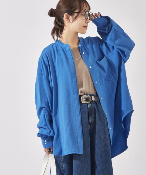 c/est（シーエ）の「c/est/シーエ NELLY ネリースタンドカラーシャツブラウス（シャツ/ブラウス・レディース・ブラック/オフホワイト/ブルー・FREE）」の3枚目の写真