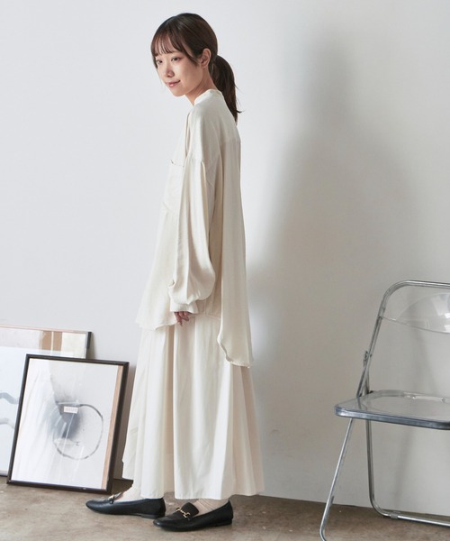 c/est（シーエ）の「c/est/シーエ NELLY ネリースタンドカラーシャツブラウス（シャツ/ブラウス・レディース・ブラック/オフホワイト/ブルー・FREE）」の10枚目の写真