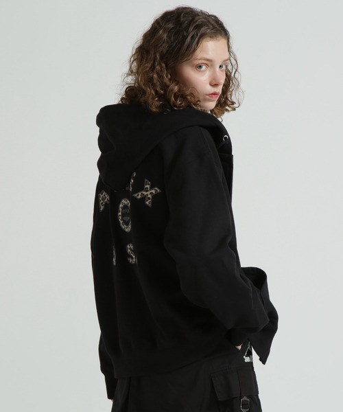取扱店限定アイテム》LEOPARD VARSITY LOGO PARKA（パーカー）｜AVIREX