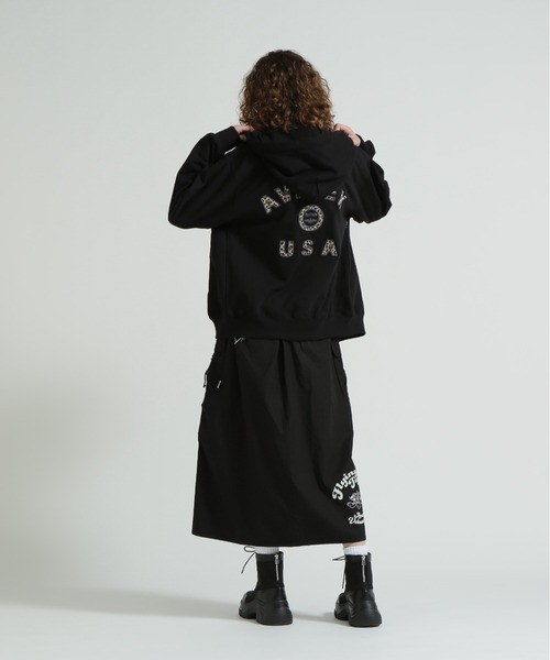 AVIREX（アヴィレックス）の「《取扱店限定アイテム》LEOPARD VARSITY LOGO PARKA（パーカー・レディース・オートミール/ブラック・S/M）」の6枚目の写真