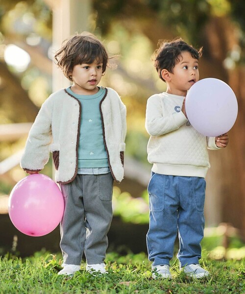 BeBe（ベベ）の「ボア裏ボーダーノーカラーコート(90~100cm)（その他ベビーウェア・キッズ・オフホワイト/グレー・90cm/100cm）」の4枚目の写真